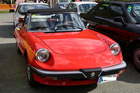 Alfa-Romeo Spider: red cabriolet 2.0 * All PYRENEES · France, Spain ...