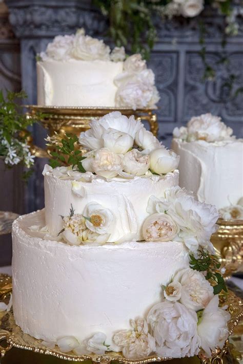 All the Cakes Royals Have Served at Their Weddings - Royal Wedding Cake ...