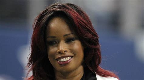 Pam Oliver out as Fox's No. 1 NFL sideline reporter, Erin Andrews in ...