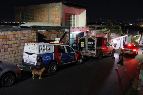 Homem Encontrado Morto Pelo Pr Prio Irm O Em Casa Na Zona Leste De