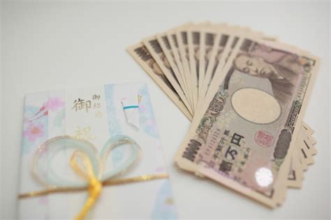 Q 義妹の結婚式に家族5人で出席…子連れでのご祝儀金額の正解は？ [結婚式・披露宴マナー] All About