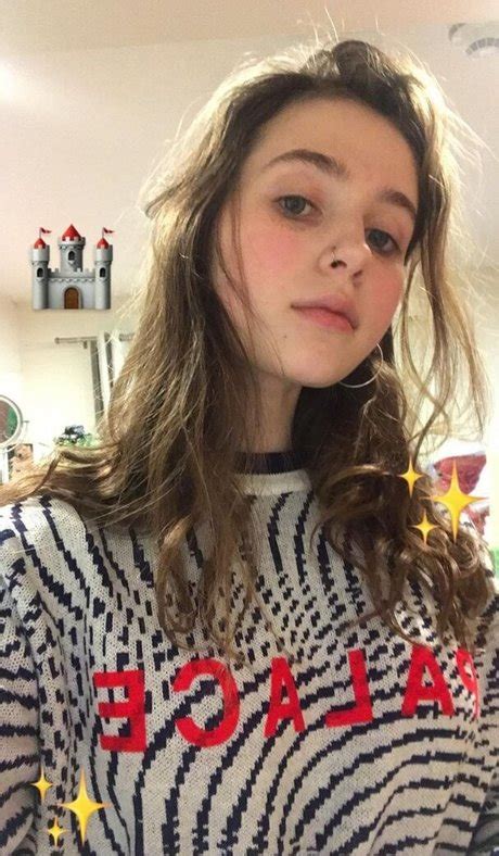 Clairo Nude OnlyFans Leaks Photos TopFapGirls