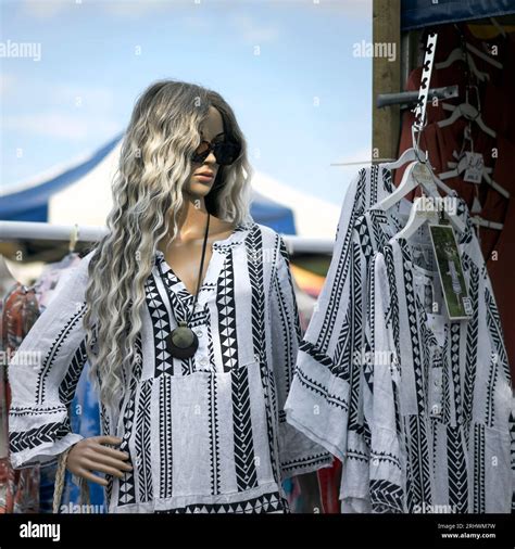 Mannequin Female Hi Res Stock Photography And Images Alamy