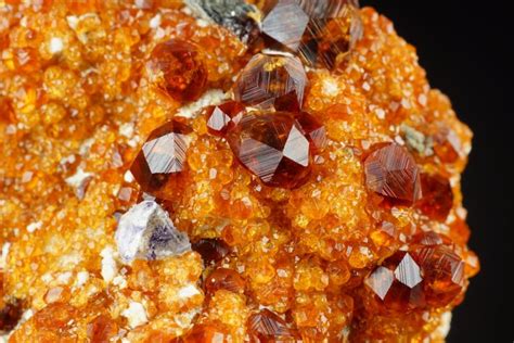 TOP SPECIMEN Orange SPESSARTITE GARNETS With FLUORITE Catawiki