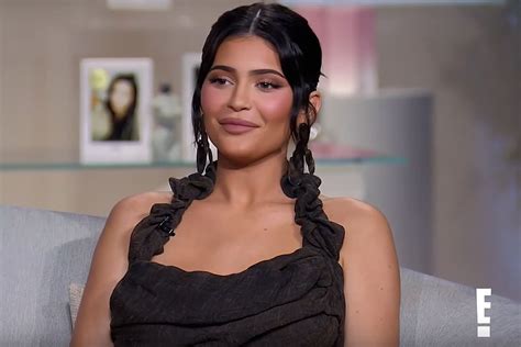 Kylie Jenner Says She Felt Unkissable Before Getting Lip Fillers