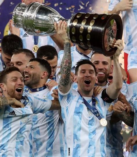 Video Messi lifts Copa America Trophy 2021 as Argentina captain | Copa ...