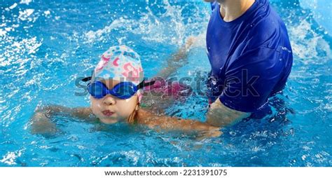 Trainer Teaching Little Boy How Swim Stock Photo 2231391075 | Shutterstock