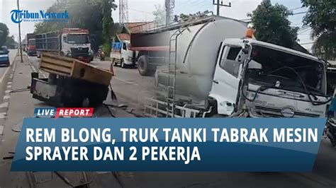 Rem Blong Truk Tangki Berisi Semen Curah Tabrak Mesin Sprayer Aspal