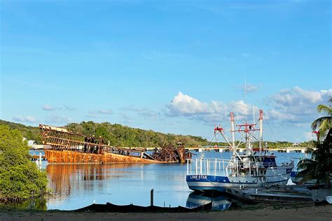 ROATAN ISLAND TOUR CARIBBEAN PARK & BEACH - John Tours Roatan