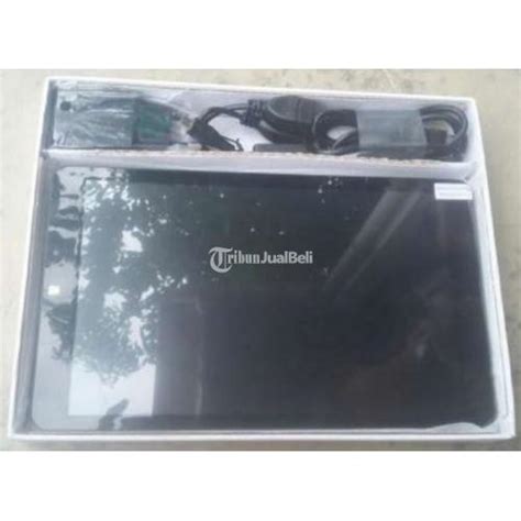 Tablet Advan W100 Fullset Warna Hitam Bonus Keyboard Di Bekasi Jawa