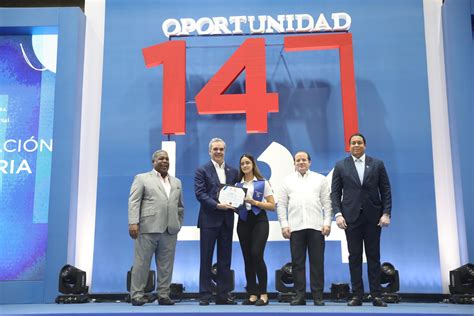 Presidente Encabeza Graduación De Más De Tres Mil Jóvenes Del Programa