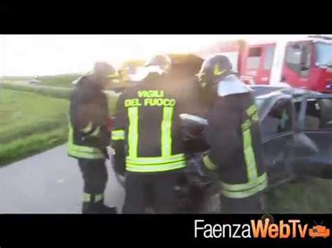 Rovinoso Inseguimento I Ladri Si Ribaltano Con L Auto 31 03 2014 YouTube