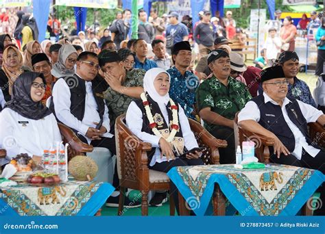 Khofifah Indar Parawansa Governor Of East Java On Sumberasri Durian