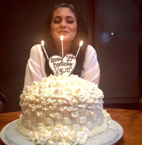 Kylie Jenner Th Birthday Cake Pretty Birthday Cakes Birthday Bash