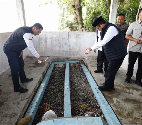 Mahfud Md Ajak Pemda Sabang Rawat Makam Tengku Pasi Salah Satu Keramat