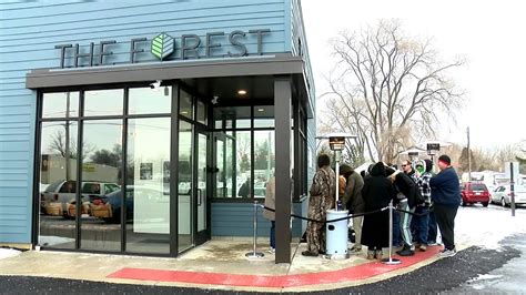 First dispensaries in Ohio ready to sell medical marijuana