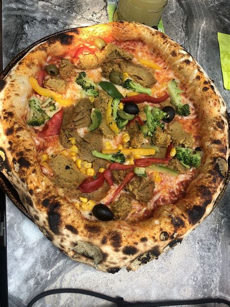 Basilico Gem Se Kebap Pizza Napoletana Giessen Restaurant Happycow