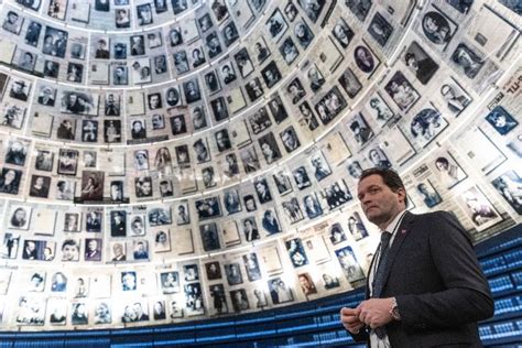 Landwirtschaftsminister Totschnig Besucht Holocaust Gedenkst Tte Yad Vashem