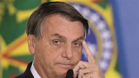 Bolsonaro três dias para explicar decreto de golpe de Estado MMO