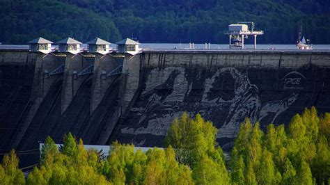 Zapora W Solinie Bieszczady Jezioro Soli Skie