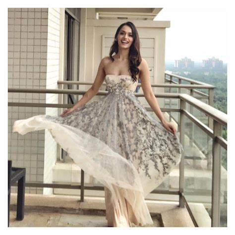 Hot Photos Of Manushi Chhillar ThBlog
