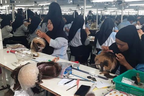 Produksi Bulu Mata Dan Rambut Palsu Di Purbalingga Turun Buruh