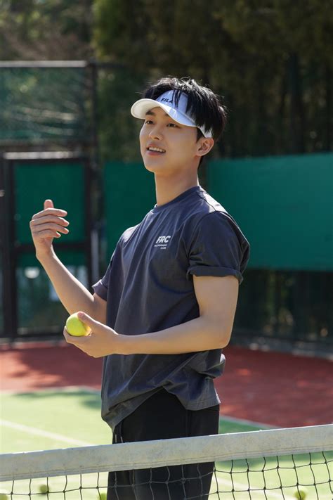 백상 신인상 후보 최현욱 테니스의 왕자로 변신한 7반 이쁜이 네이트 연예