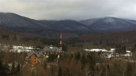 Na bieszczadzkich szlakach zalega mokry i ciężki śnieg