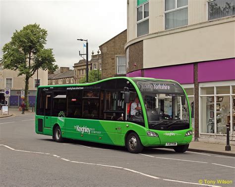 Yj Fuw Transdev Keighley District Optare Solo Sr A Flickr