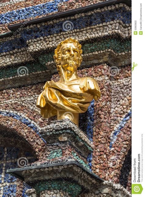 Gouden Standbeeld In Eremitage Oud Paleis In Bayreuth Duitsland