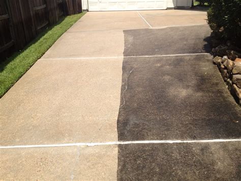 Driveway Cleaning Sugar Land, TX - Driveway Power Washing Services | Pressure Washing Sugar Land