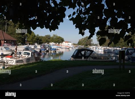 Beccles Quay Suffolk River Waveney Stock Photo - Alamy