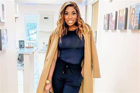 9 Hot Sexy Wendy Osefo Bikini Pics