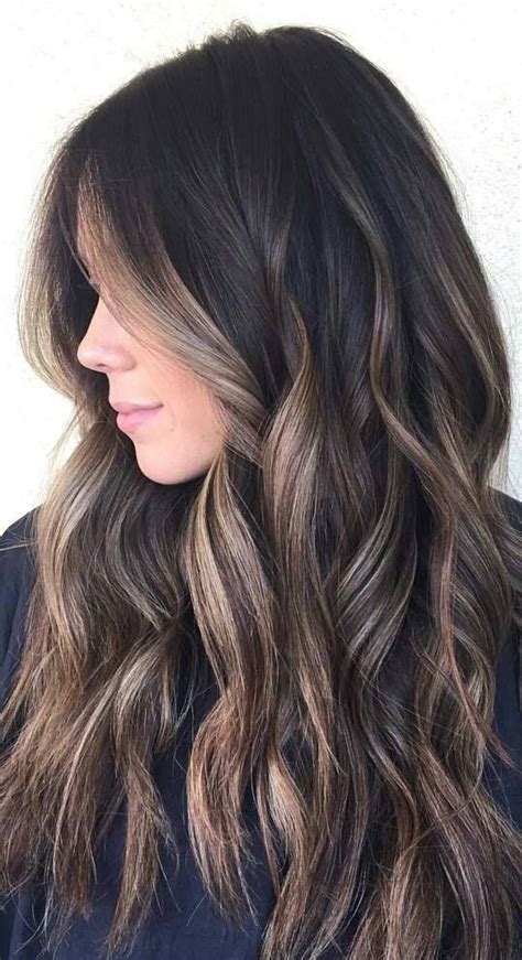 Dunkelbraune Frisur Mit Highlights Neue Frisuren Dark Brown Hair