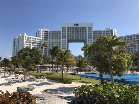 Hotel Vom Strand Aus Hotel Riu Palace Peninsula Cancun