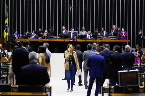 Congresso aprova o Orçamento de 2023 salário mínimo de R 1 320