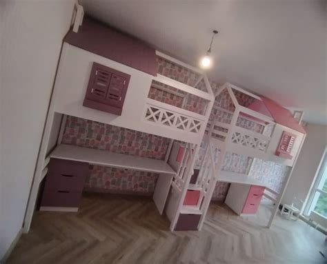 Комплект кроватей с письменными столами и лестницей комодом в интернет ...