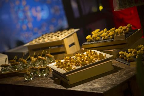 Nathalie Gourmet Studio Services such as Cocktail Launching, Buffet