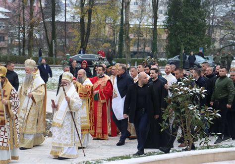 Patrijarh Porfirije Osve Tao Hram Svetog Save U Fo I Kum Predsjednik