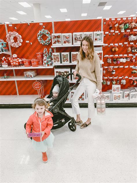 How To Survive The Holiday Shopping Season With Kids - The Mama Notes