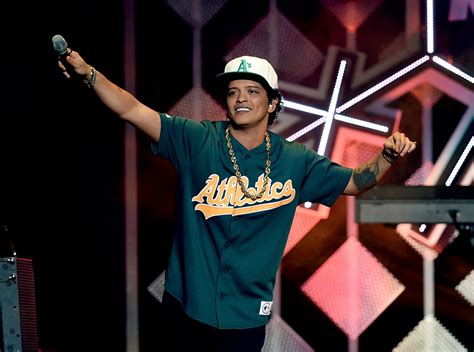 Bruno Mars Workout Playlist POPSUGAR Fitness