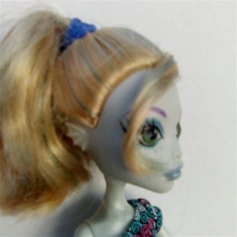 Mattel | Toys | Monster High Lagoona Blue Doll Fins Gills Green Shoes ...