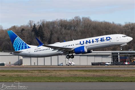 N United Airlines Boeing Max One Of The Latest Flickr