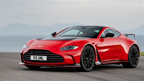 aston martin  azul   aston martin dbx  sale special