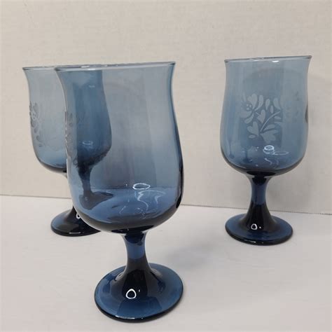 Pfaltzgraff Dining Vintage Pfaltzgraff Yorktowne Blue Glass Goblets