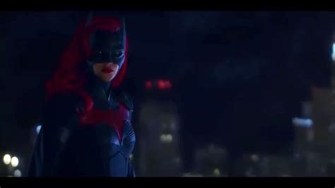 Trailer For Lesbian Batwoman Tv Show Drops Georgia Voice Gay And Lgbt Atlanta News