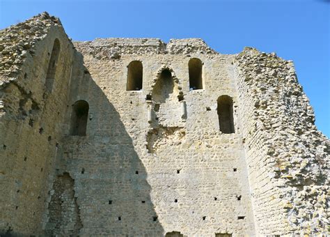 La Tour De Broue Charente Maritime La Tour De Broue Est L Flickr