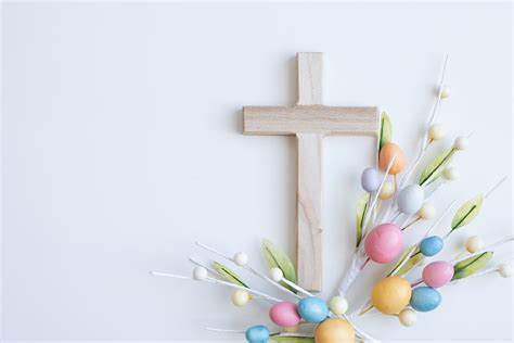 25 Easter Prayers And Blessings To Commemorate Resurrection Sunday