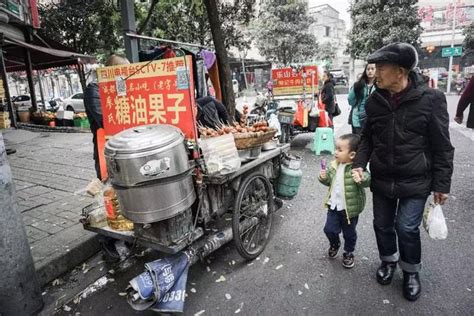 走街青年：這條街上的老茶館，藏著成都最市井的生活！ 每日頭條