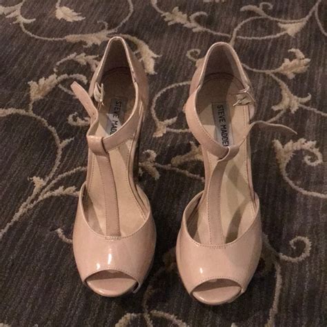 Steve Madden Shoes Steve Madden Nude Platforms With Gold Heel